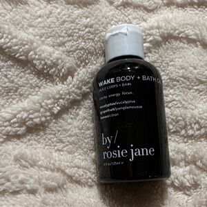 Rosie Jane wake body and bath oil new!